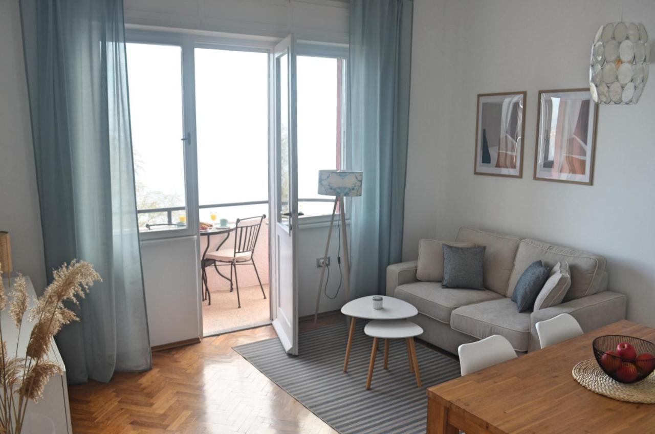 Apartment Celeste - Directly On The Beach Mošćenička Draga المظهر الخارجي الصورة